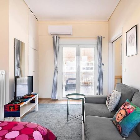Top Floor Apartment At Petrolona With Big Balcony Atenas Exterior foto
